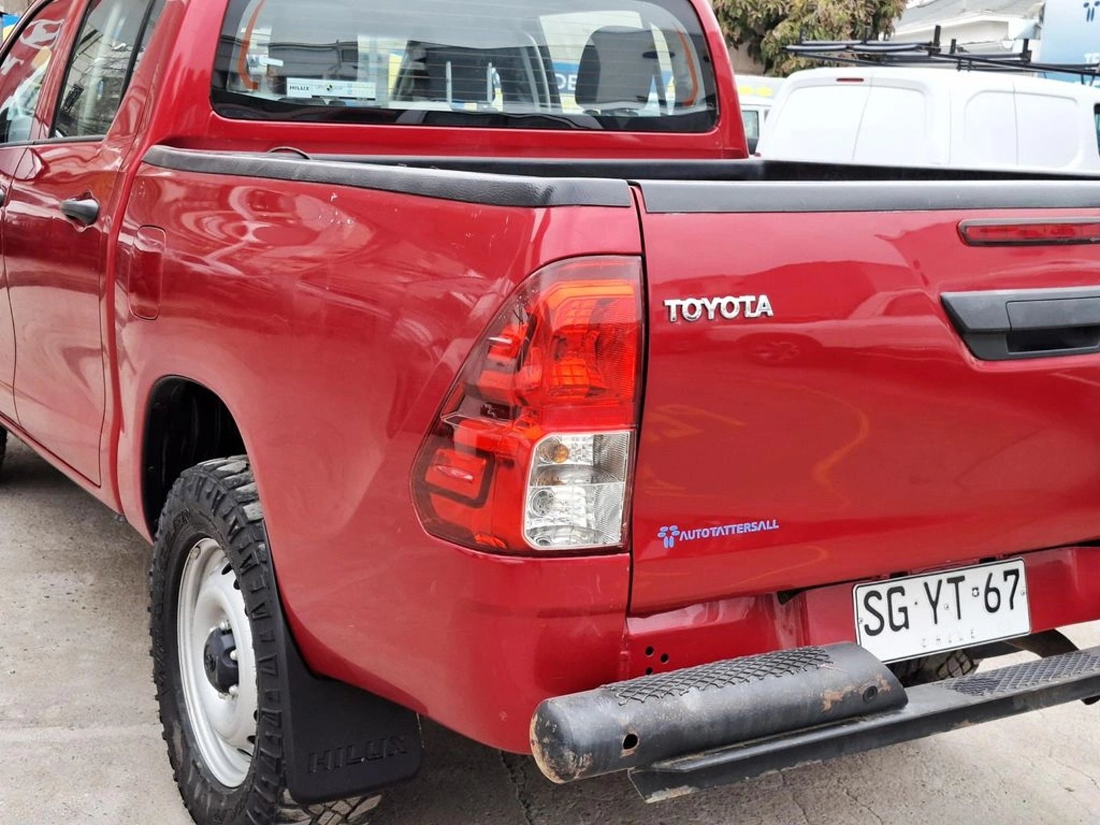 TOYOTA HILUX 2.4 2022 - Imagen 12 de 20