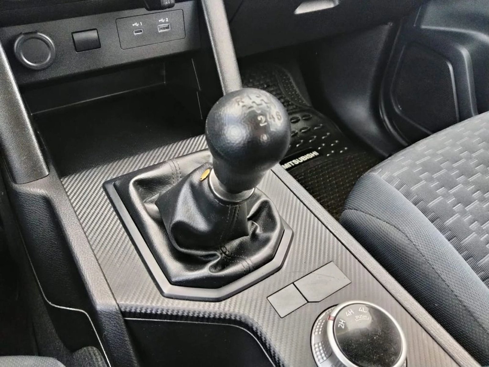 Mitsubishi L200 KATANA XRT 2024 - Foto 5 de 8