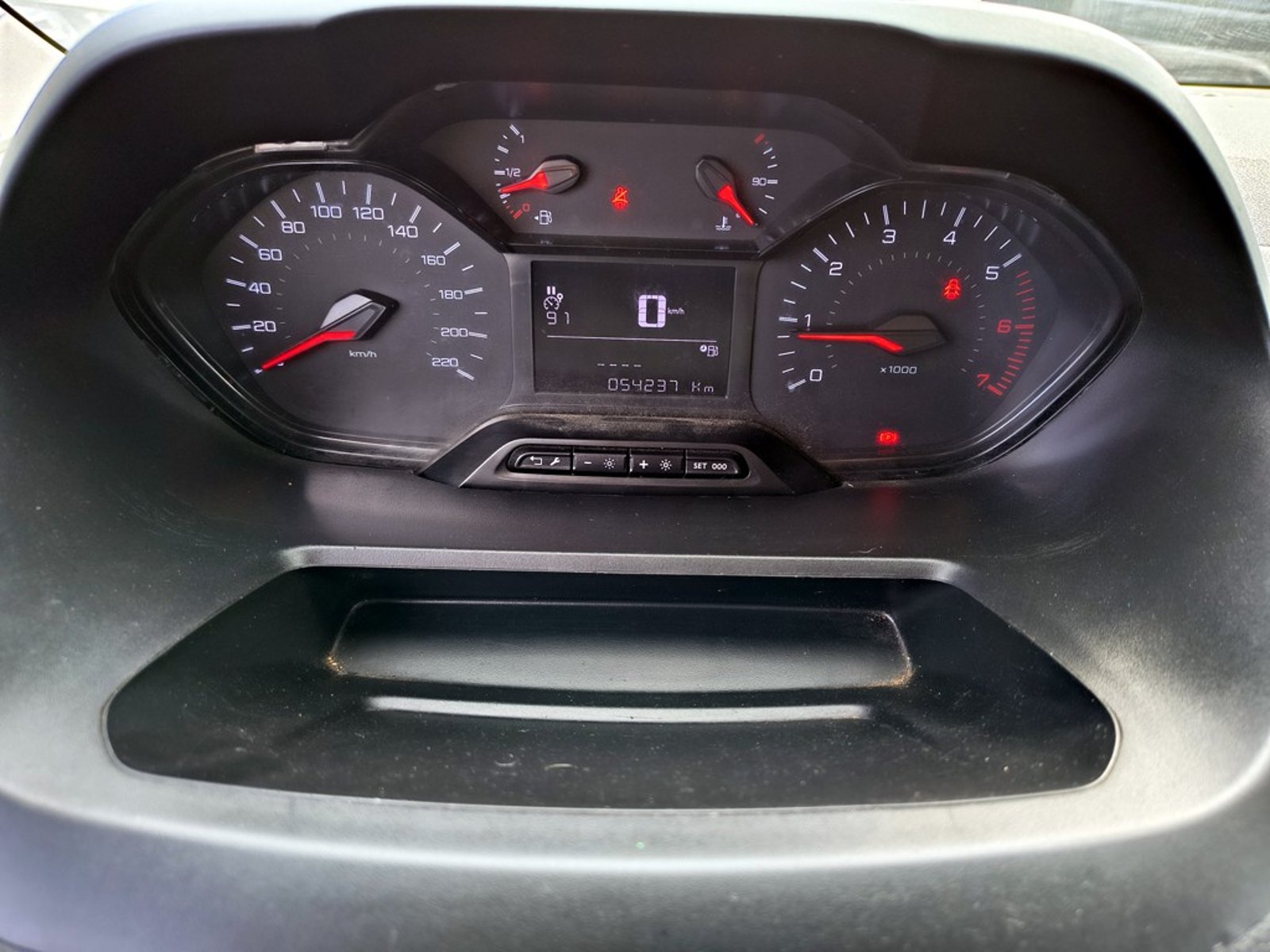 PEUGEOT PARTNER PARTNER L1 1.5 Diesel 4X2 T/M 2024 - Imagen 13 de 17