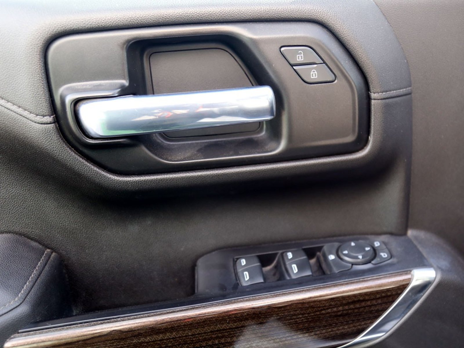 CHEVROLET SILVERADO 5.3 LT AT 4X4 2022 - Imagen 9 de 20