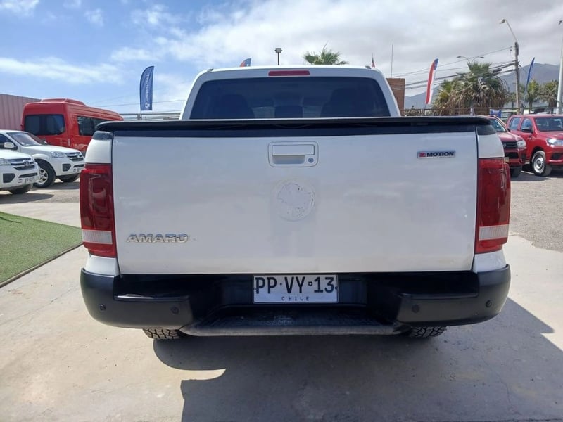 Volkswagen AMAROK 2.0 TRENDLINE 4X4 DIESEL MT 4P 2021 - Imagen 6 de 20
