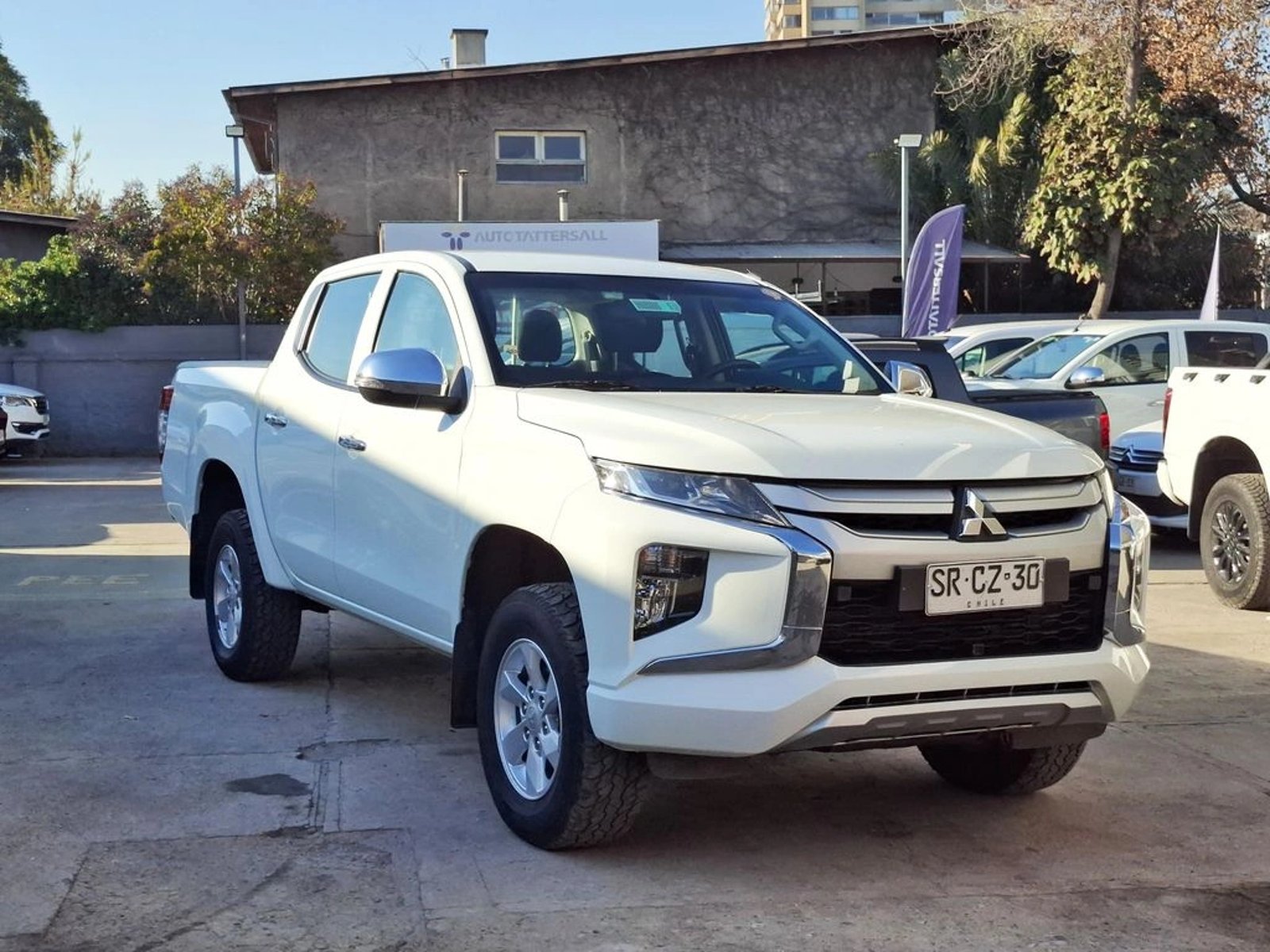 Mitsubishi L200 2.4 2023 - Foto 3 de 20