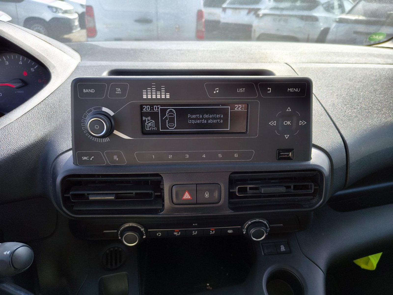 PEUGEOT PARTNER PARTNER L1 1.5 Diesel 4X2 T/M 2023 - Imagen 14 de 16