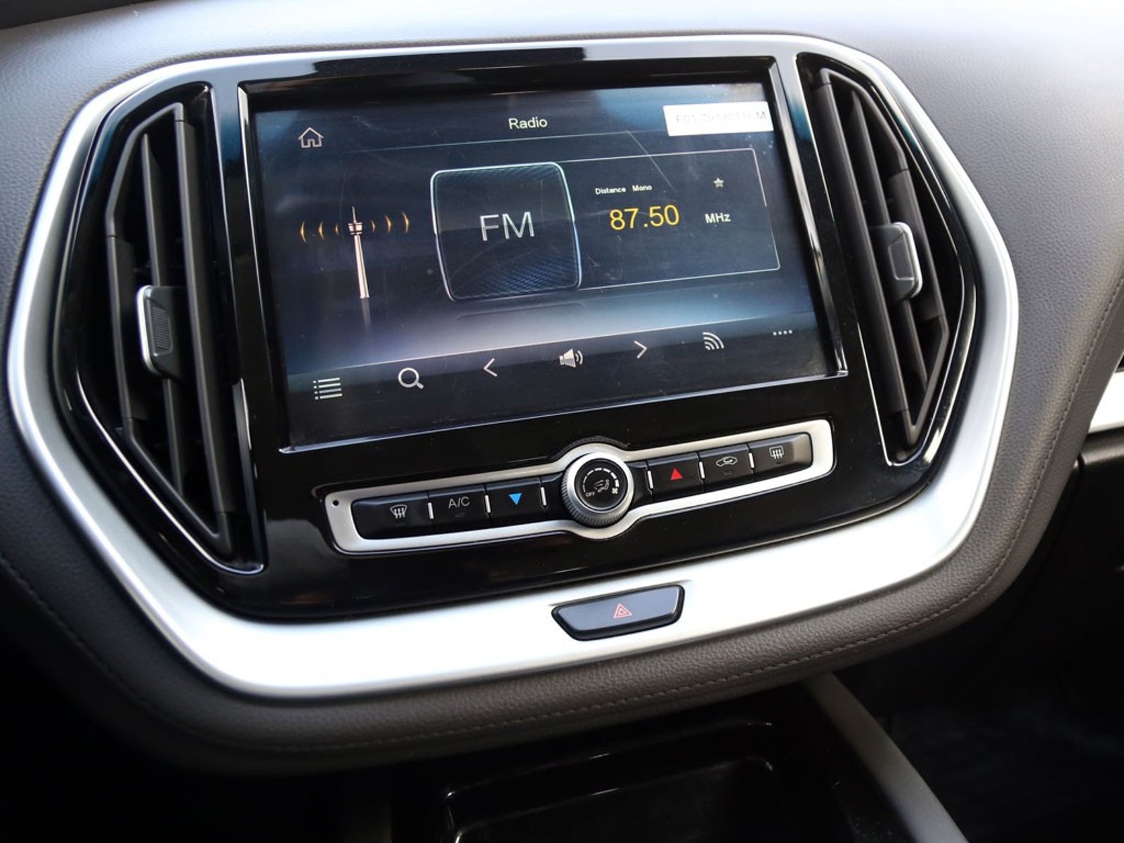 Jetour X70 1.5T GL 4X2 MT 5P 2024 - Imagen 15 de 20