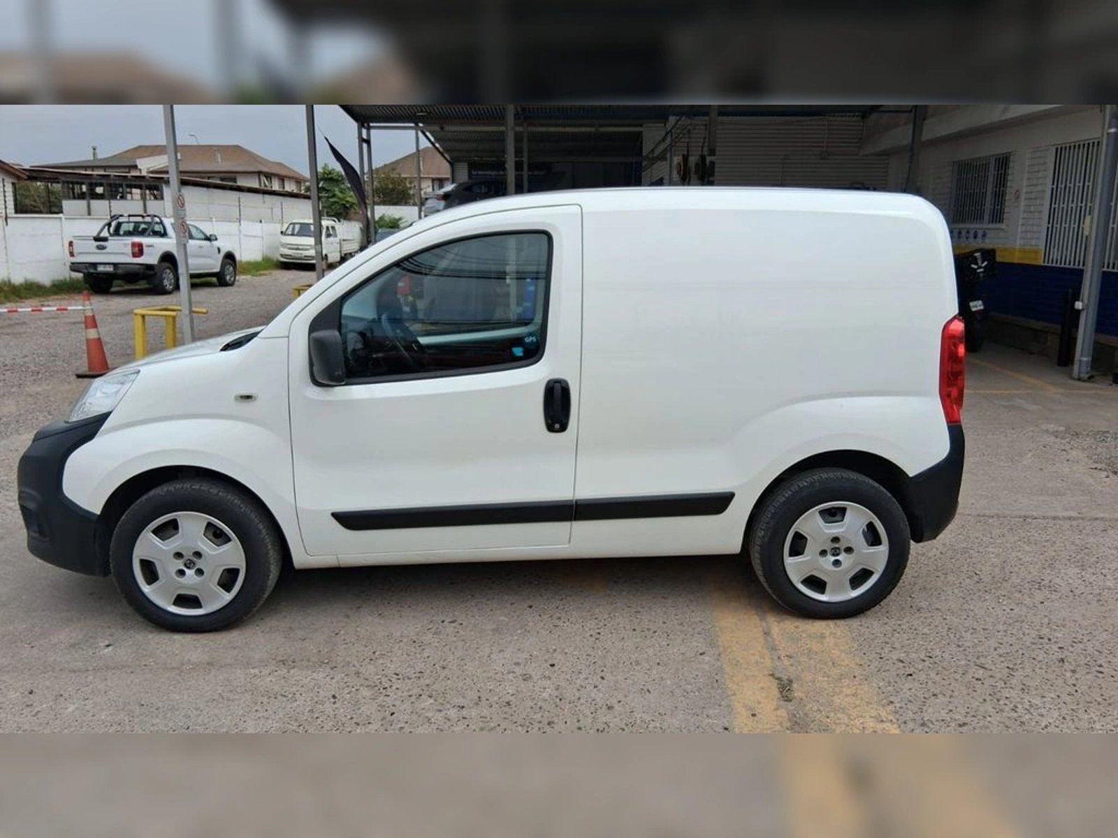 RAM V700 City DIESEL 1.2 MT 2022 - Imagen 8 de 16