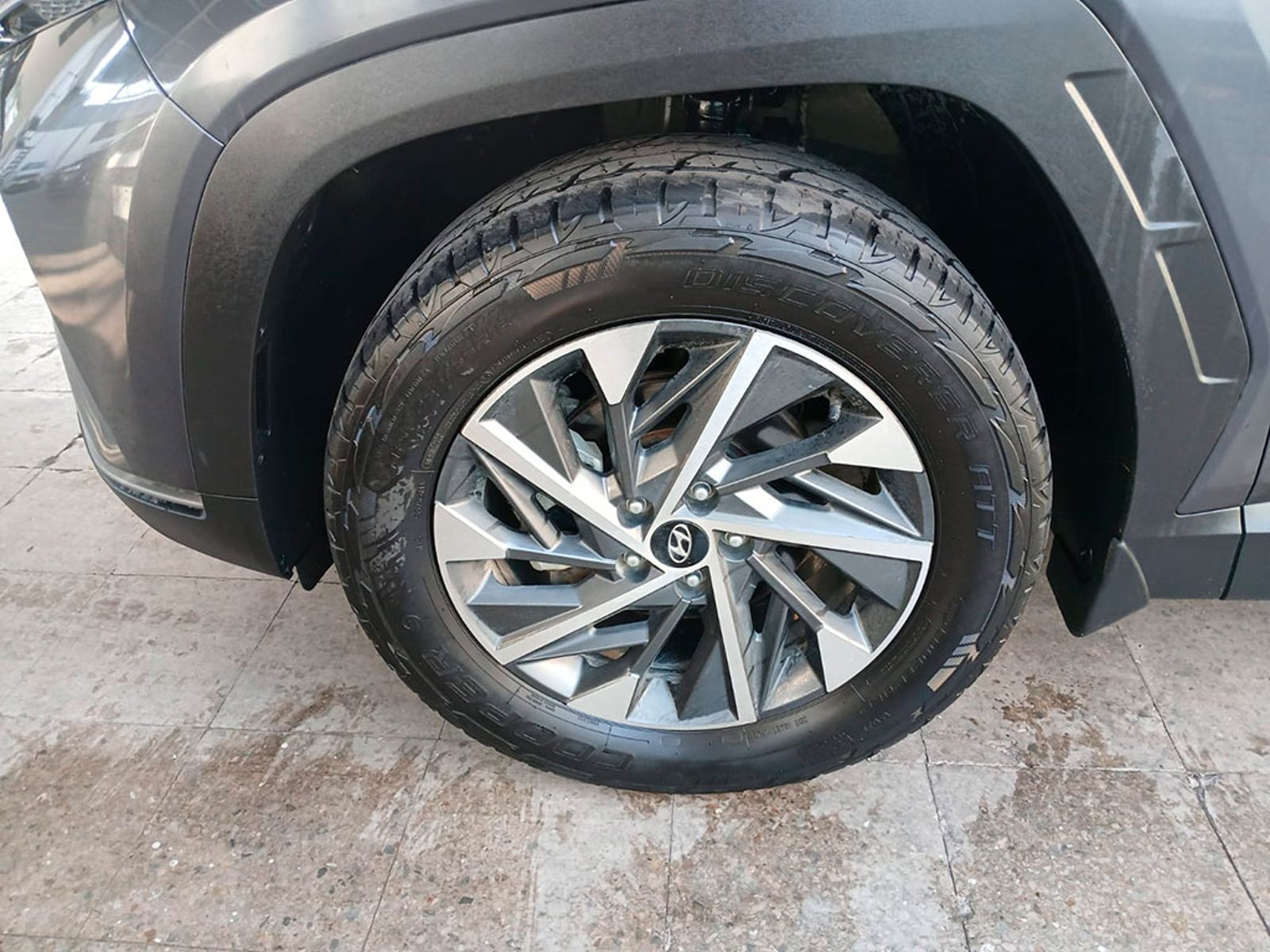 Hyundai TUCSON 2.0 NX4 PLUS 4WD 2025 - Imagen 10 de 18