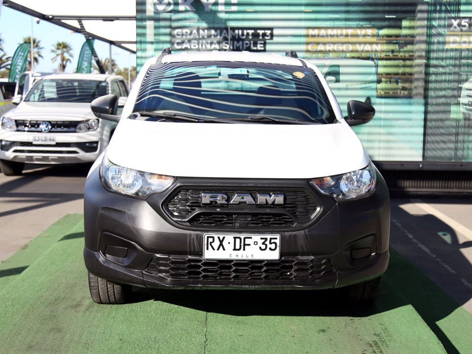 RAM 700 1.4 SLT 4X2 CS MT 4P 2022 - Foto 2 de 19