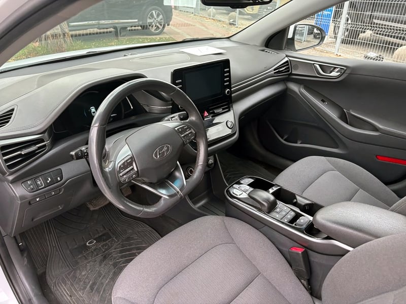 Hyundai IONIQ Ionic EV 2021 - Imagen 15 de 20