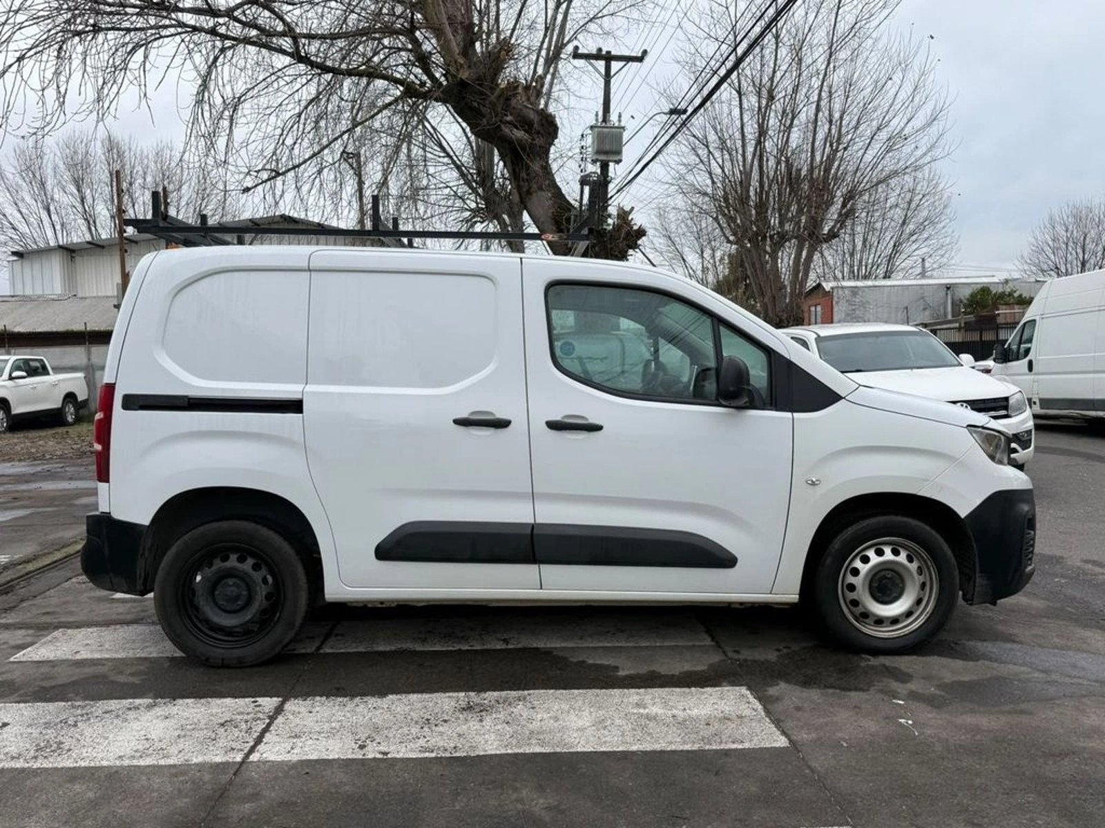 Peugeot PARTNER 1.5 L1 MT DIESEL 2024 - Imagen 4 de 12