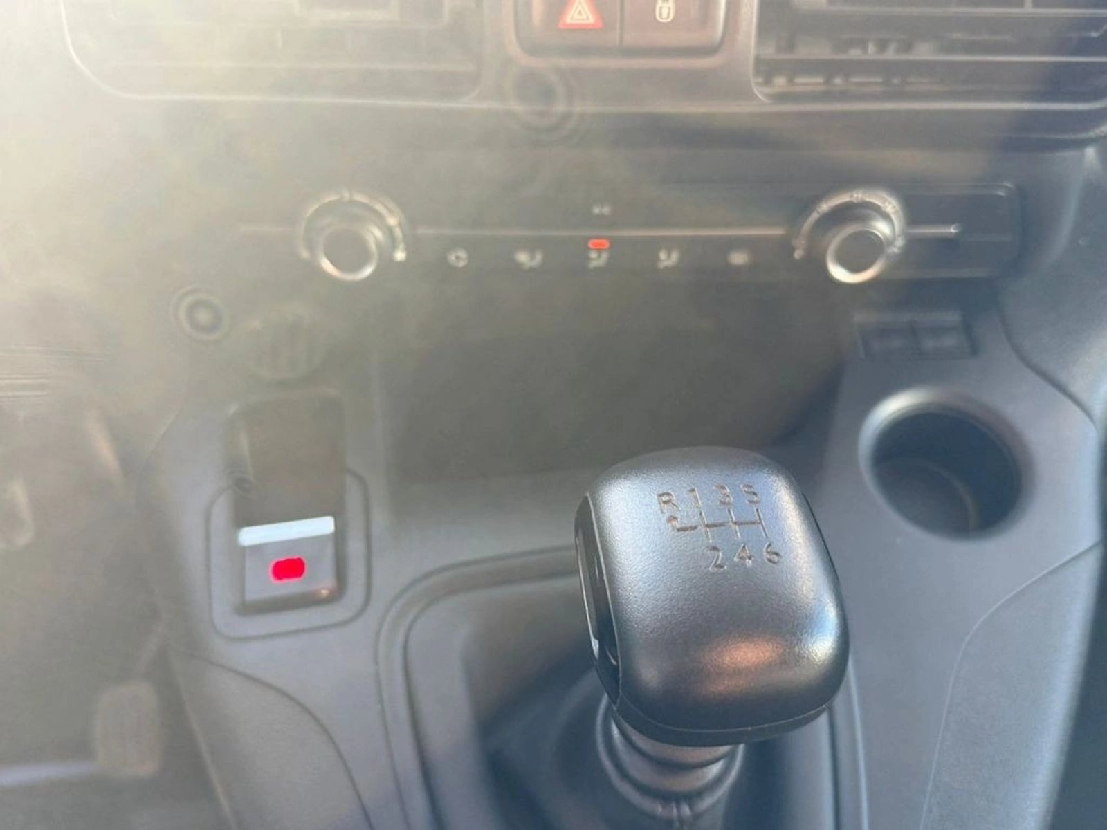 PEUGEOT PARTNER 1.5 L1 HDI DIESEL 100HP 4X2 MT 5P 2024 - Imagen 11 de 12