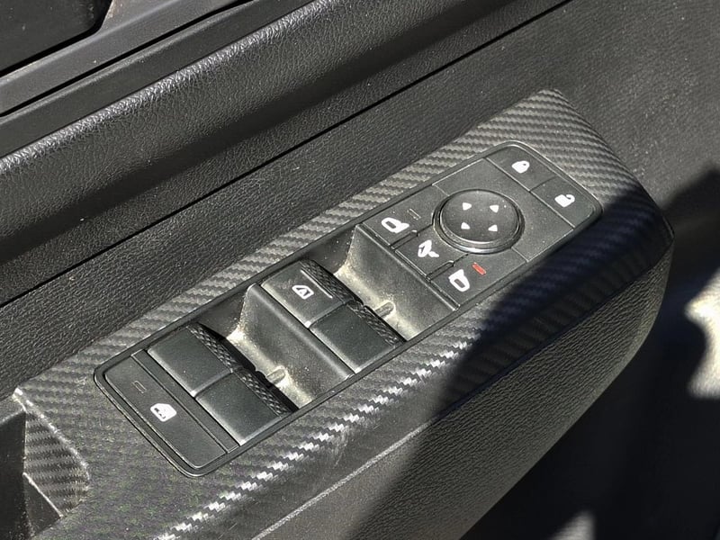 Mitsubishi L200 KATANA XRT 4X4 MT 2024 - Imagen 12 de 20