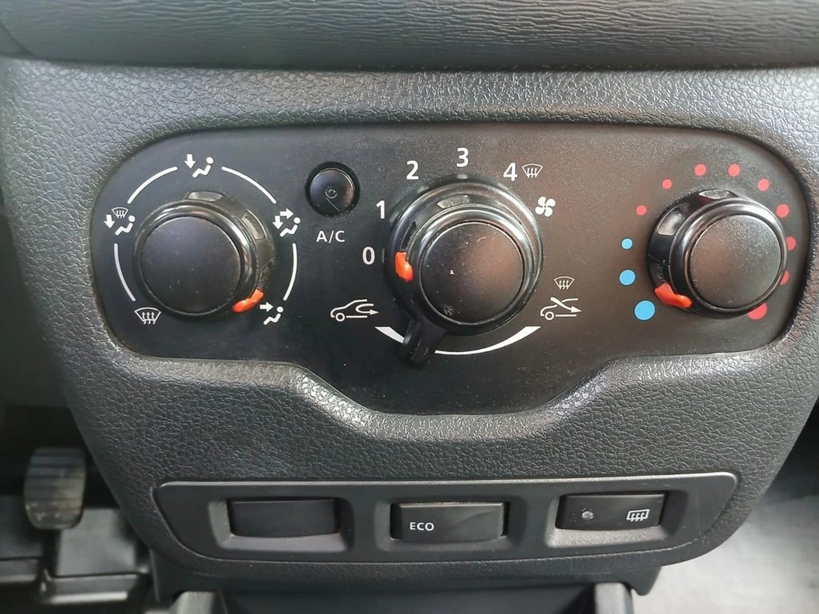 Renault DOKKER 1.5 Diesel 4x2 T/M 2022 - Imagen 15 de 20
