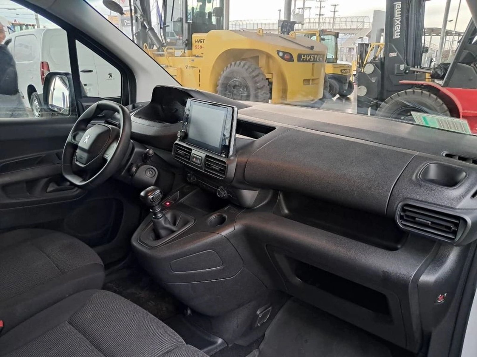 Peugeot PARTNER 1.5 L1 MT 2024 - Imagen 14 de 16
