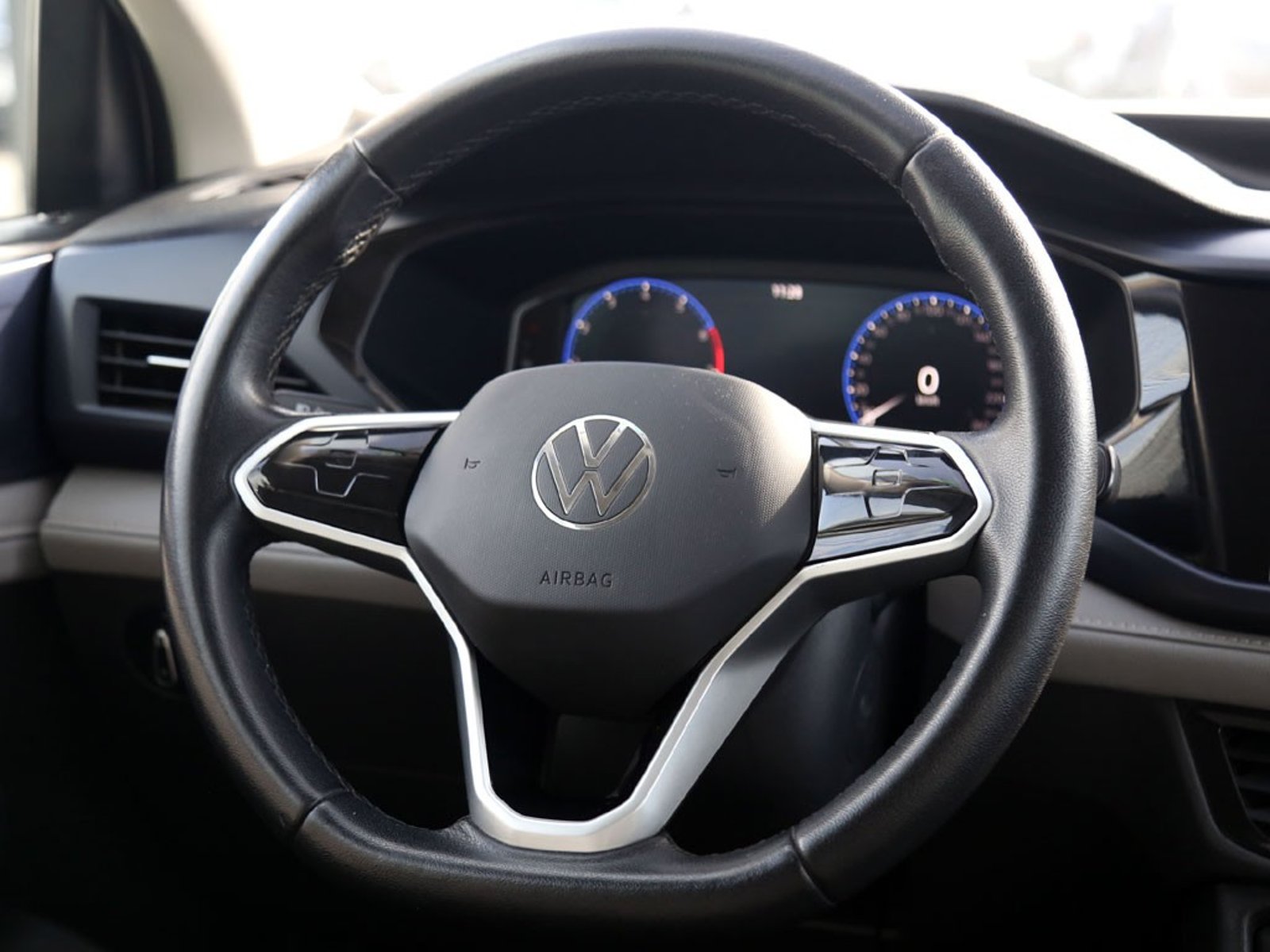 VOLKSWAGEN TAOS 1.4 TSI COMFORTLINE 4X2 AT 5P 2025 - Imagen 14 de 20