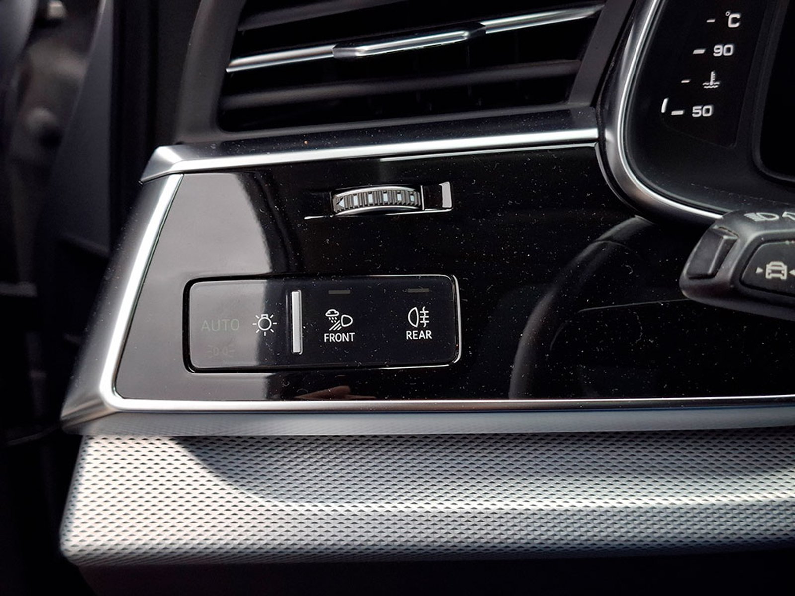 Audi Q7 55 TFSI Quattro 3.0 S line 2023 - Imagen 9 de 20