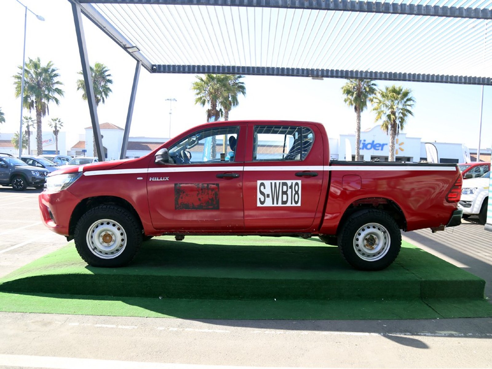 Toyota HILUX 2.4 DX 4x2 MT 2022 - Imagen 4 de 20
