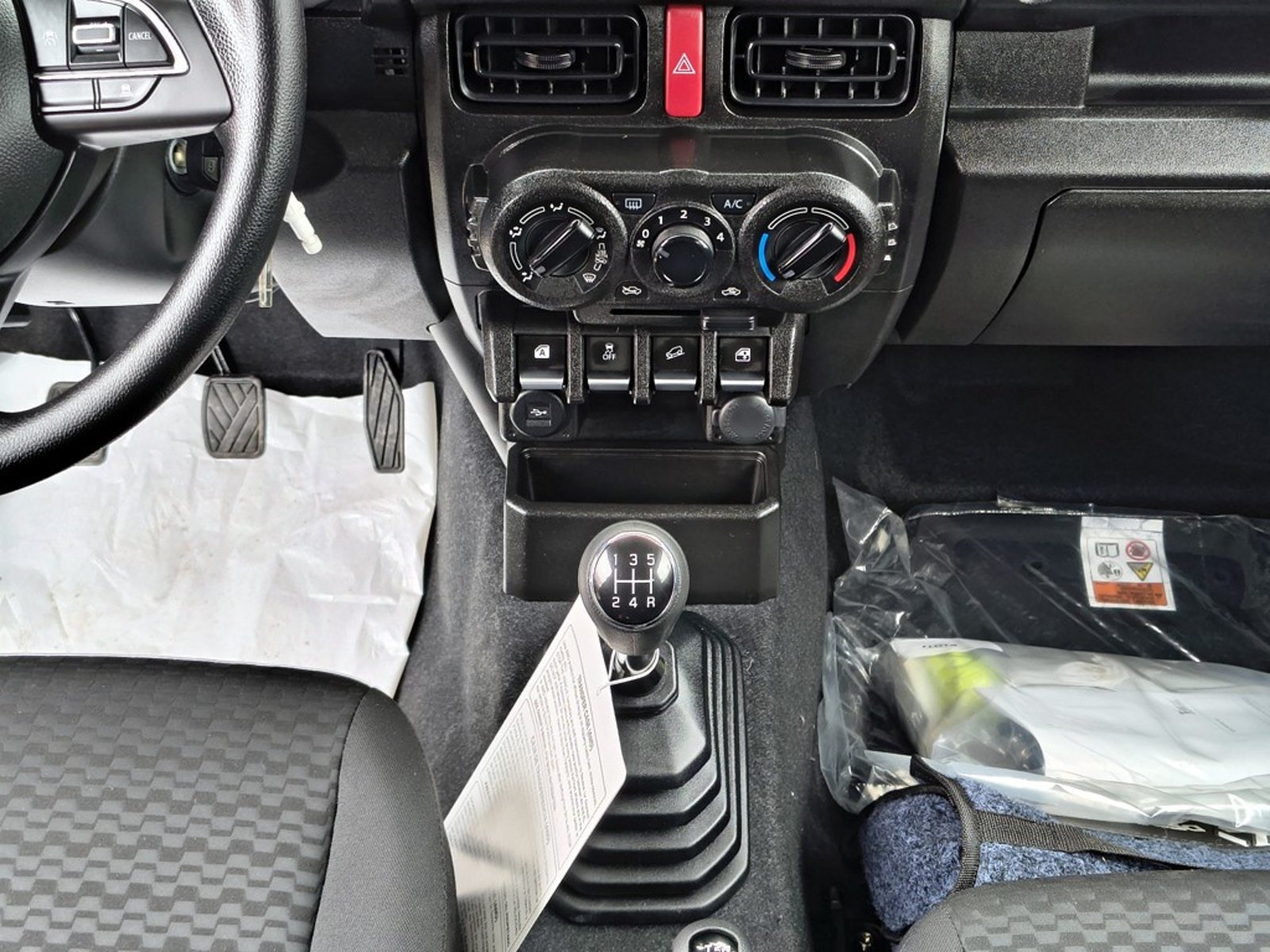 Suzuki JIMNY GL WINCHE MT 4X4 PRECIO+ IVA 2026 - Imagen 16 de 20