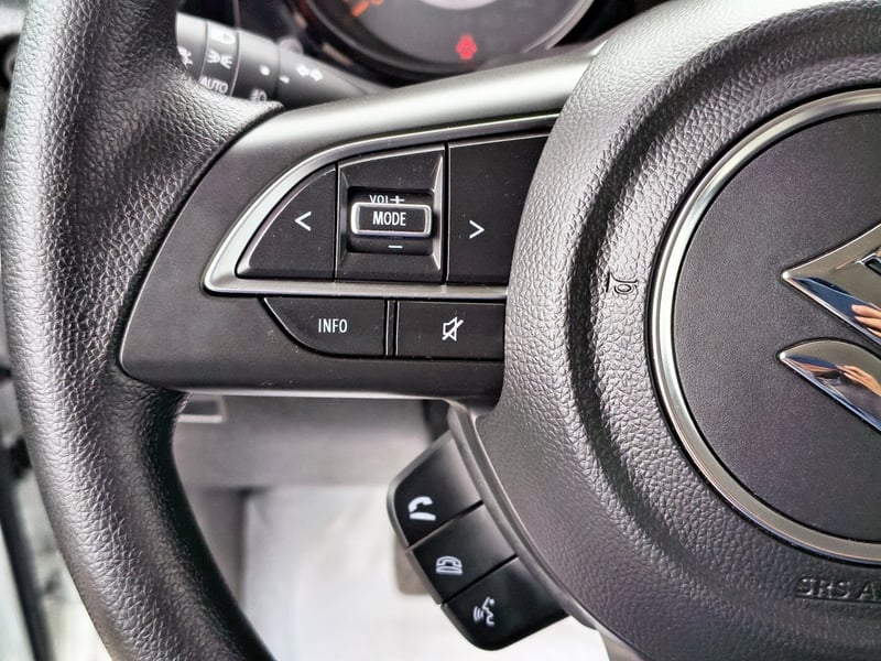 Suzuki JIMNY GL WINCHE MT 4X4 PRECIO+ IVA 2026 - Imagen 9 de 19