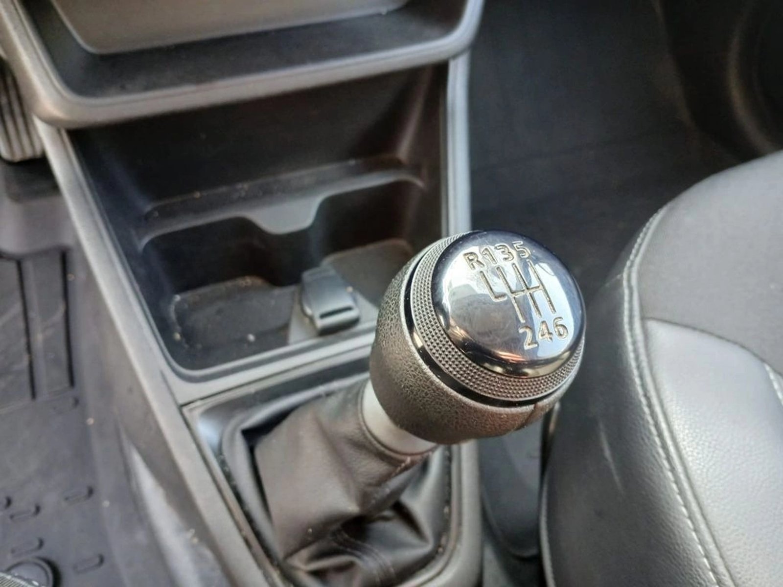 Renault EXPRESS EXPRESS 1.5 DIESEL MT 2022 - Imagen 13 de 15