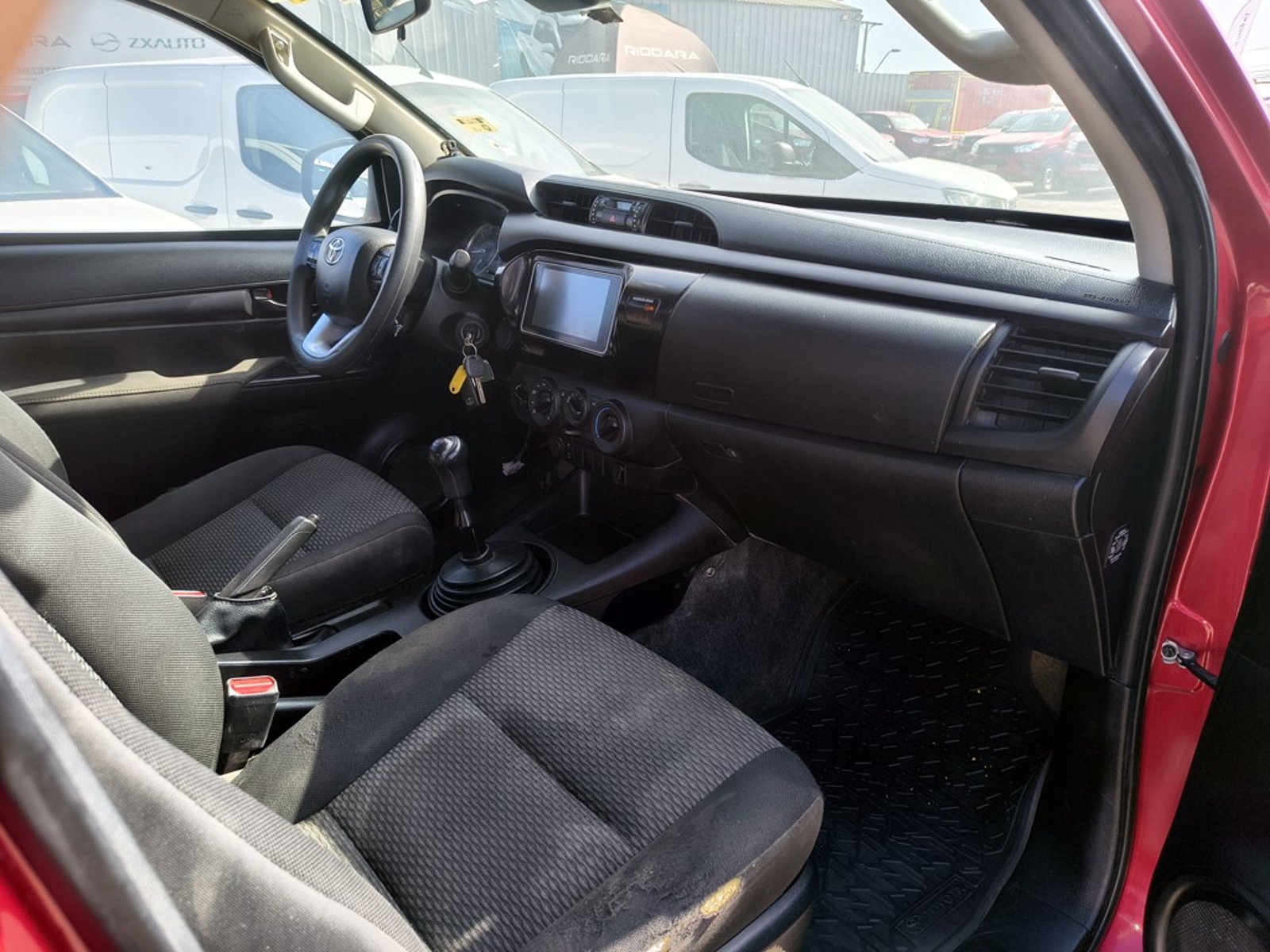 Toyota HILUX HILUX TSS 2.4 Diesel 4X4 T/M 2024 - Imagen 17 de 17