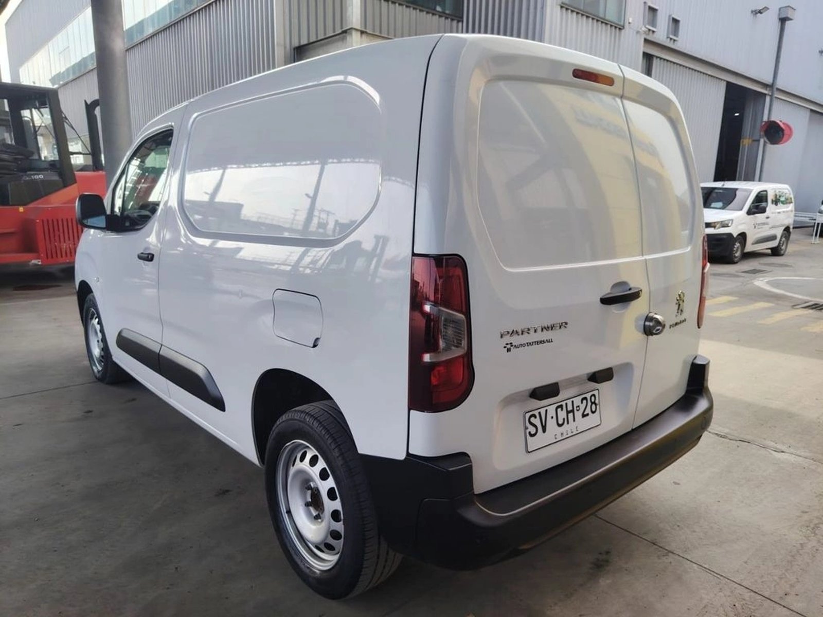 Peugeot PARTNER 1.5 L1 HDI  4X2 MT 5P 2023 - Imagen 7 de 15
