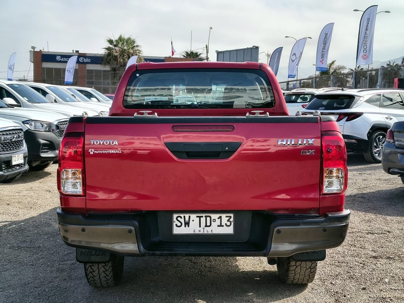 Toyota HILUX DX TSS 2.4 Diesel 4X2 T/M 2023 - Imagen 6 de 20