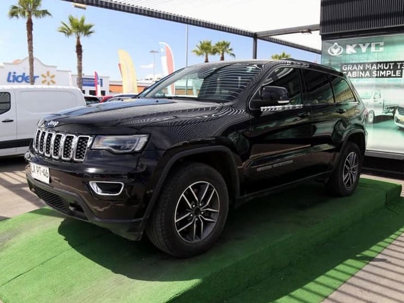 Jeep GRAND CHEROKEE 3.6 LAREDO 4X2 AT 5P 2020