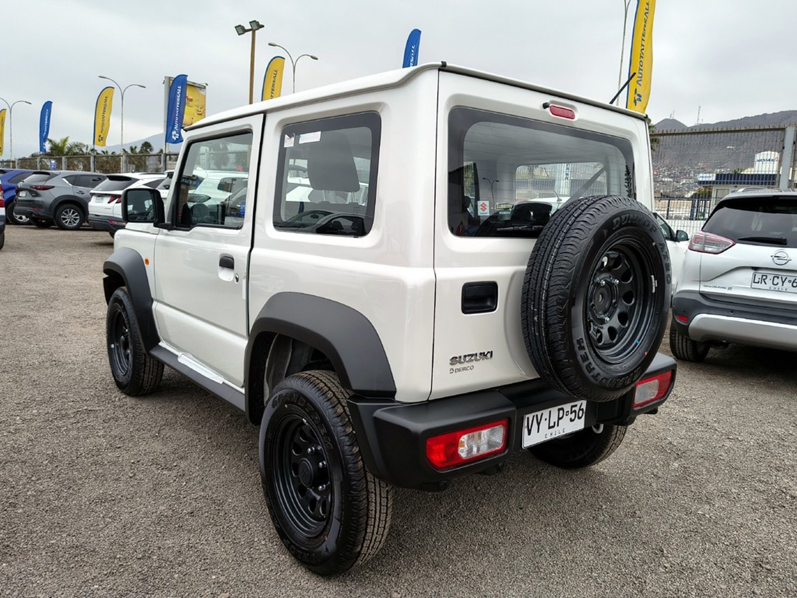 Suzuki JIMNY GL WINCHE MT 4X4 PRECIO+ IVA 2026 - Foto 5 de 20