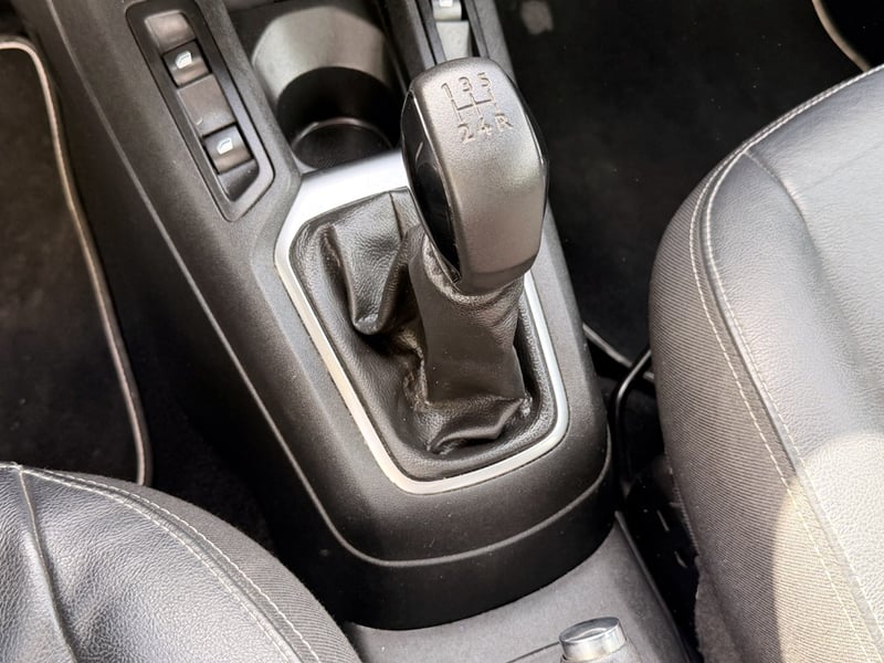 Peugeot 301 1.6 ALLURE HDI 2023 - Imagen 14 de 20