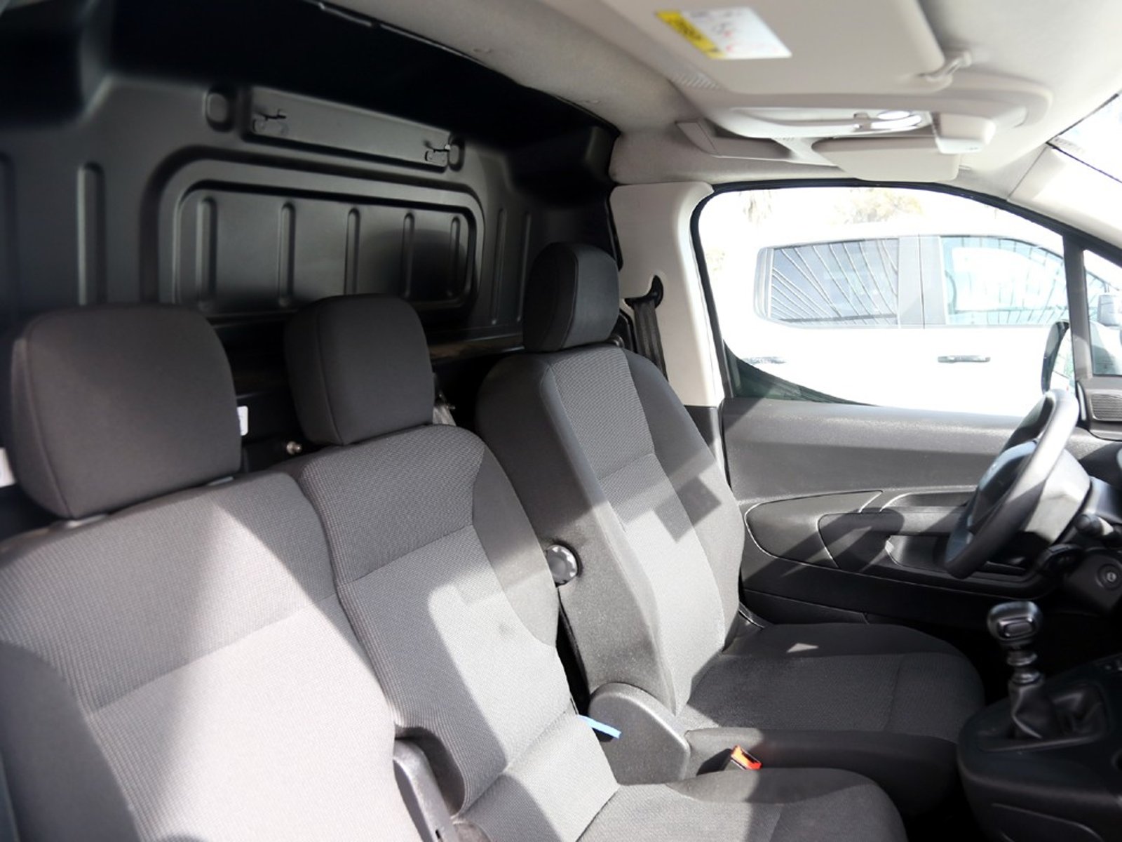 Peugeot PARTNER 1.5 L1 BLUEHDI 2024 - Imagen 16 de 20