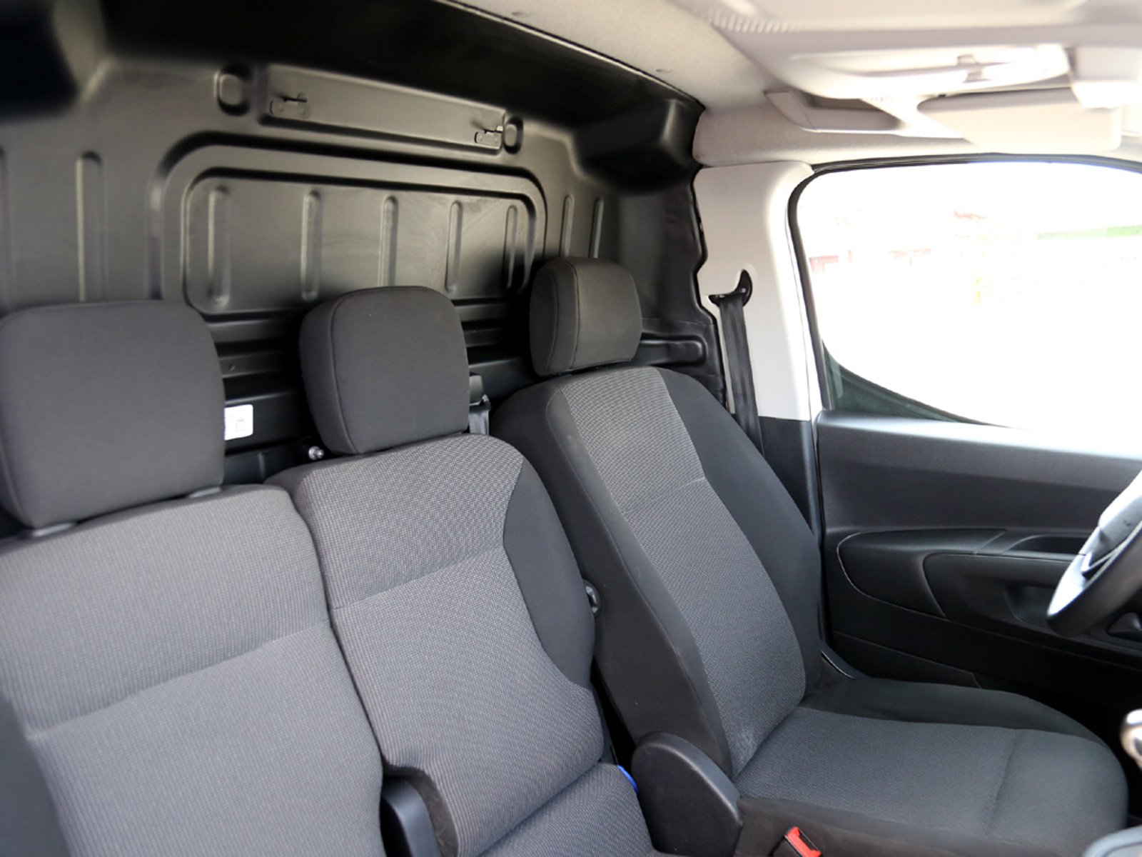 Peugeot PARTNER 1.5 L1 BLUEHDI 100 MT DIESEL 2024 - Imagen 17 de 20