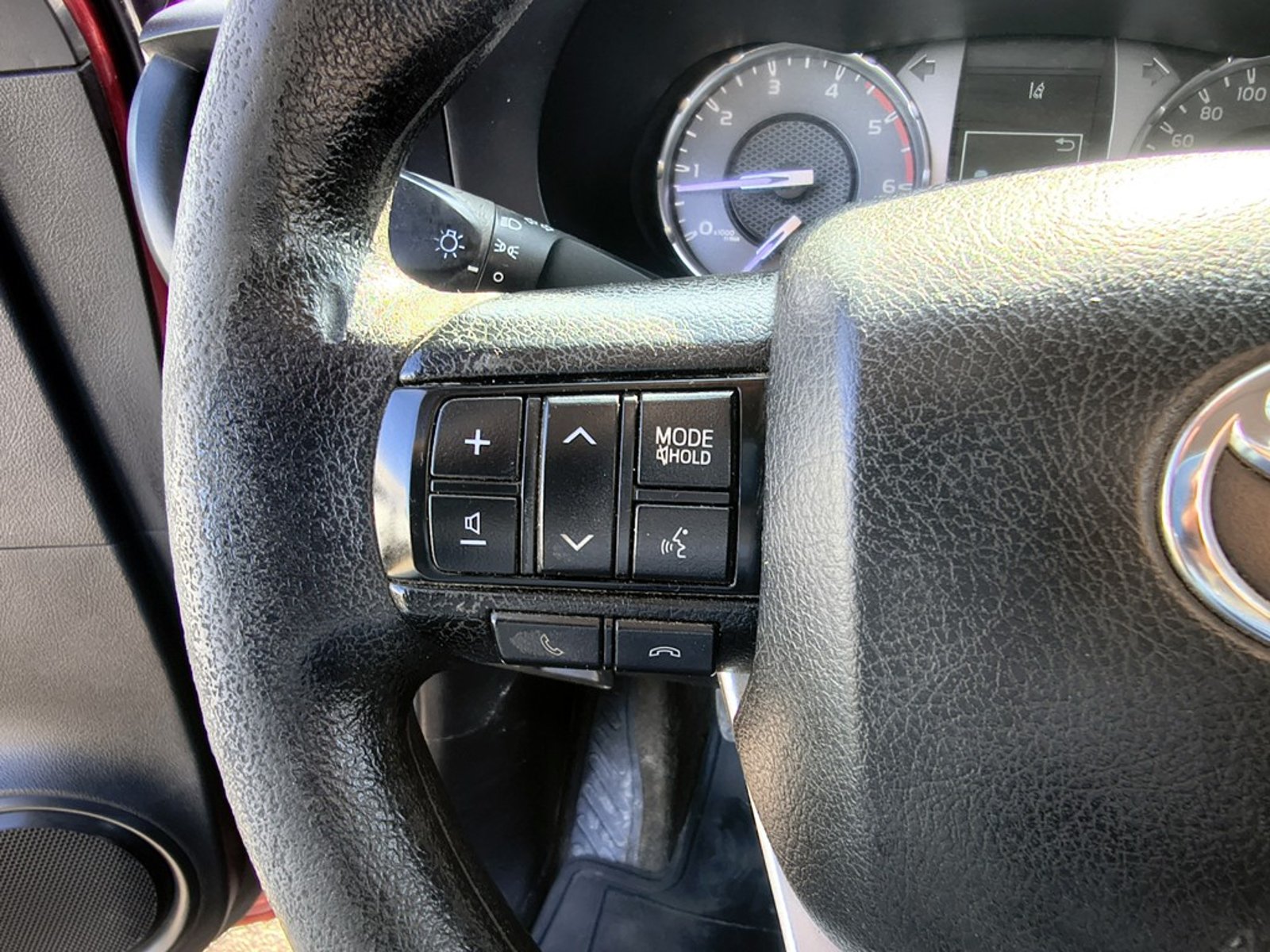 Toyota HILUX HILUX TSS 2.4 Diesel 4X2 T/M 2022 - Imagen 12 de 20