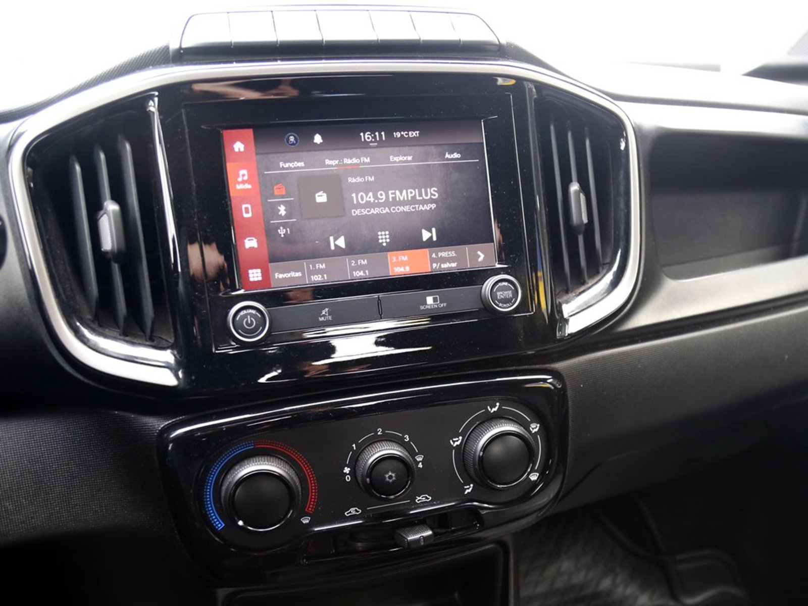 RAM 700 1.3 BIGHORNE SLT CD MT 2024 - Imagen 14 de 20