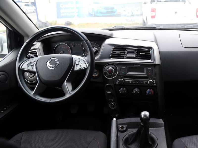 SsangYong ACTYON SPORTS MT 2.2 DIESEL 4X2 2020 - Imagen 13 de 19