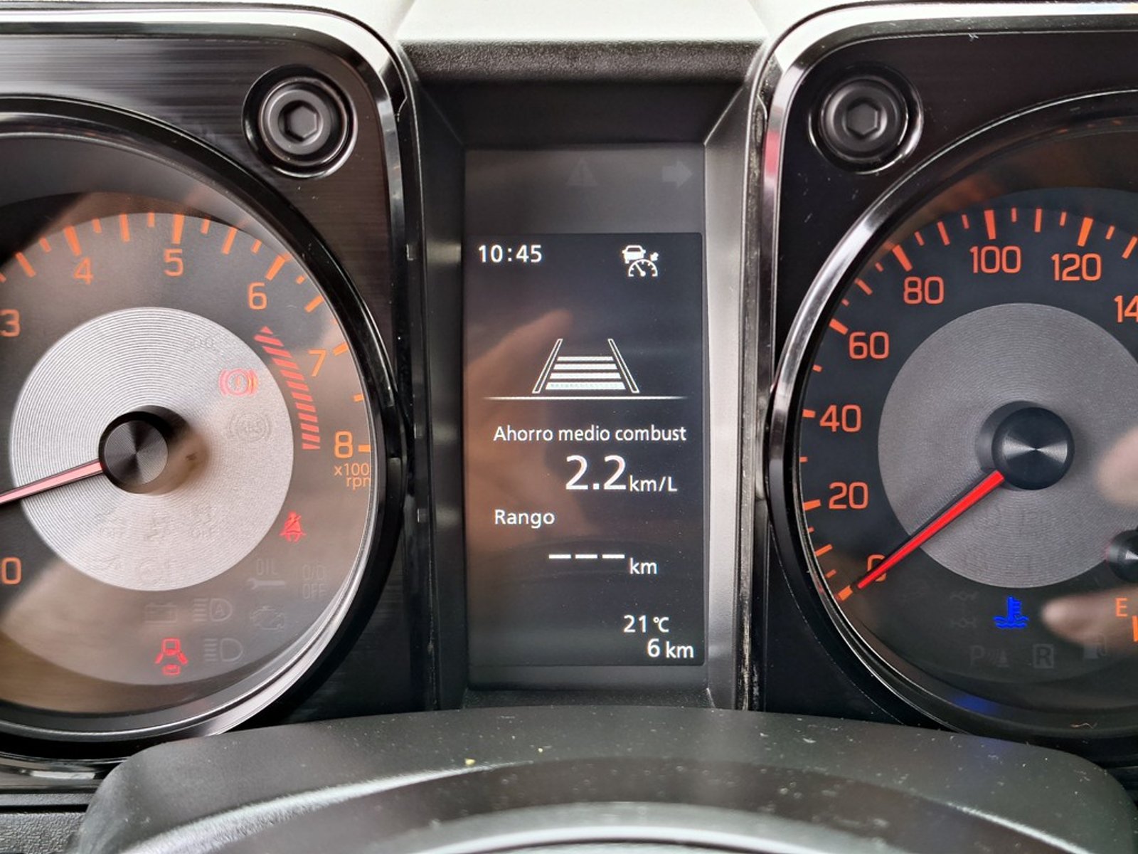 Suzuki JIMNY GL WINCHE MT 4X4 PRECIO+ IVA 2026 - Imagen 11 de 20