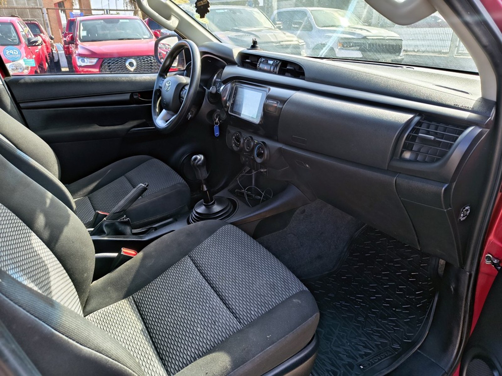 TOYOTA HILUX TSS 2.4 Diesel 4X2 T/M 2022 - Imagen 19 de 19