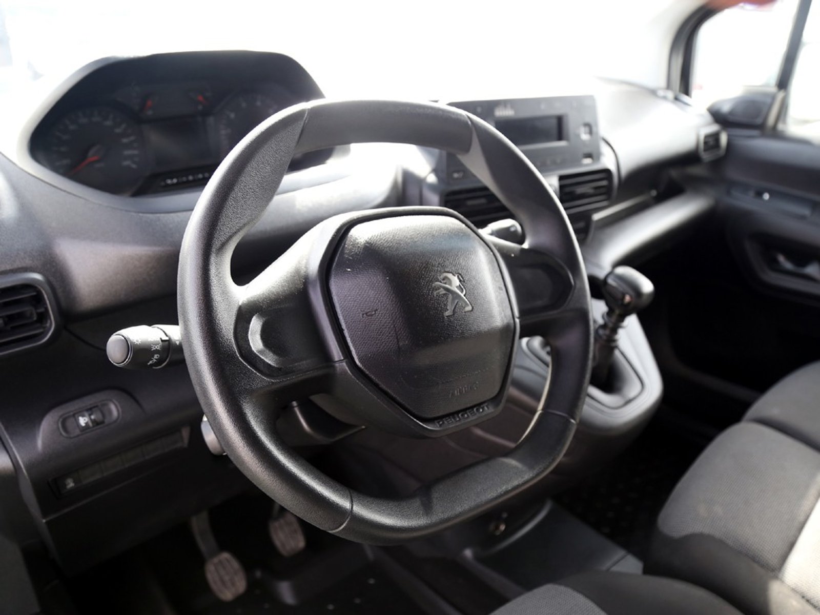 Peugeot PARTNER 1.5 L1 HDI MT 2023 - Imagen 14 de 20
