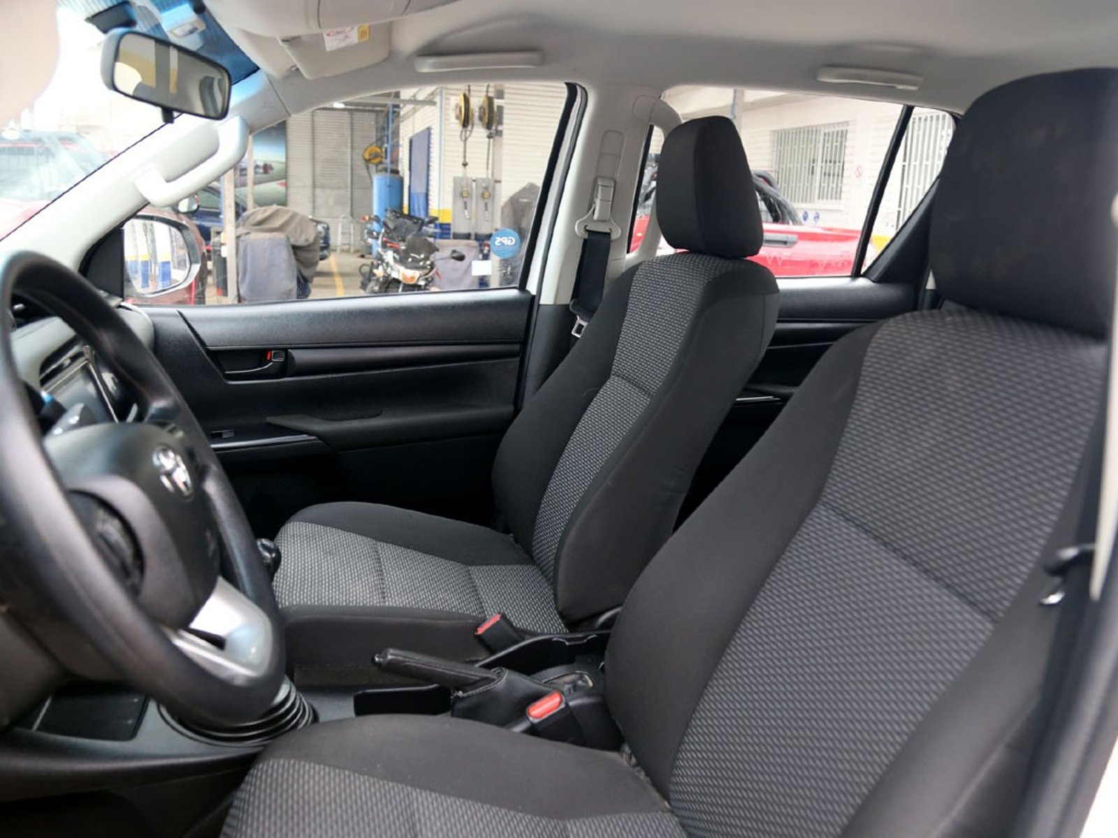 Toyota HILUX 2.4 DX MT 4X2 DIESEL 2021 - Imagen 17 de 20