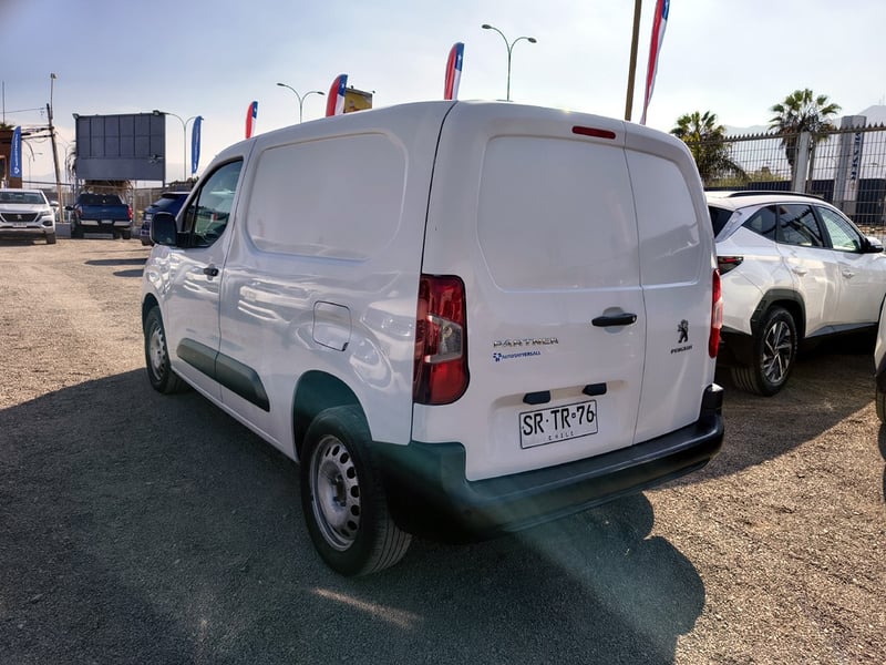 Peugeot PARTNER L1 1.5 Diesel 4X2 T/M 2023 - Imagen 6 de 16