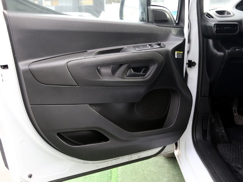 Peugeot PARTNER L1 BLUE HDI 2024 - Imagen 12 de 20