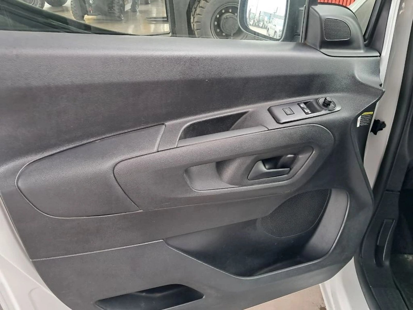 Peugeot PARTNER L1 1.5 HDI MT 4X2 2024 - Imagen 11 de 20