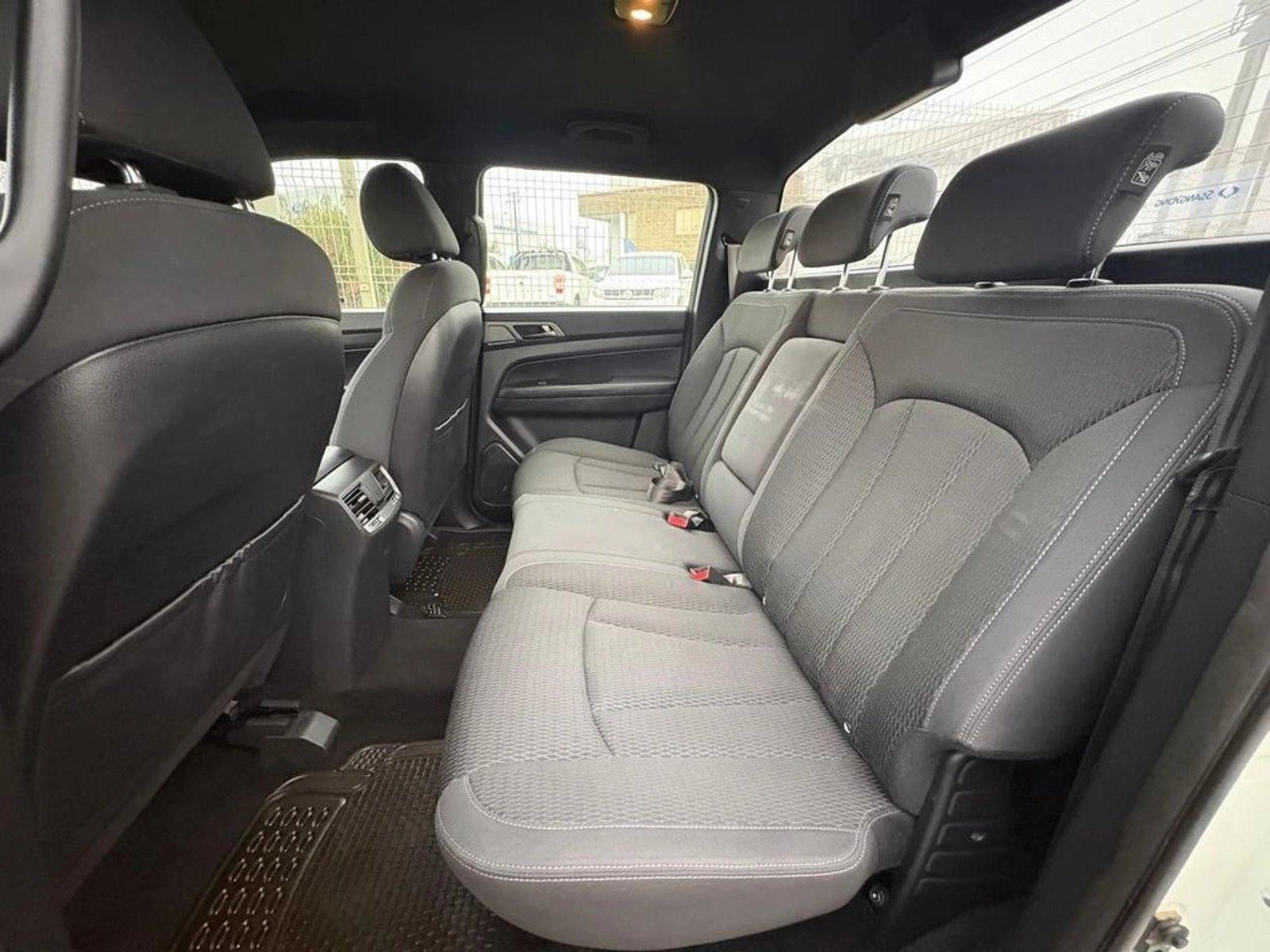 SSANGYONG GRAND MUSSO 2.2 MT 4X4 DIESEL 2023 - Imagen 9 de 11