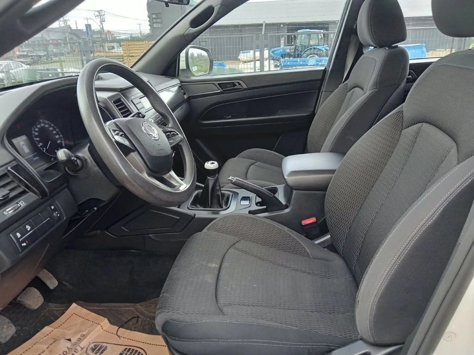 SsangYong GRAND MUSSO 2.2 2022 - Imagen 5 de 6