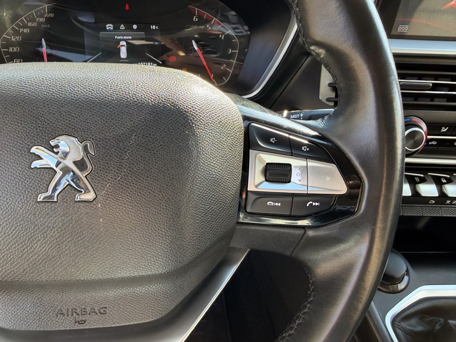 PEUGEOT LANDTREK 1.9 ACTIVE HDI 2023 - Imagen 18 de 20