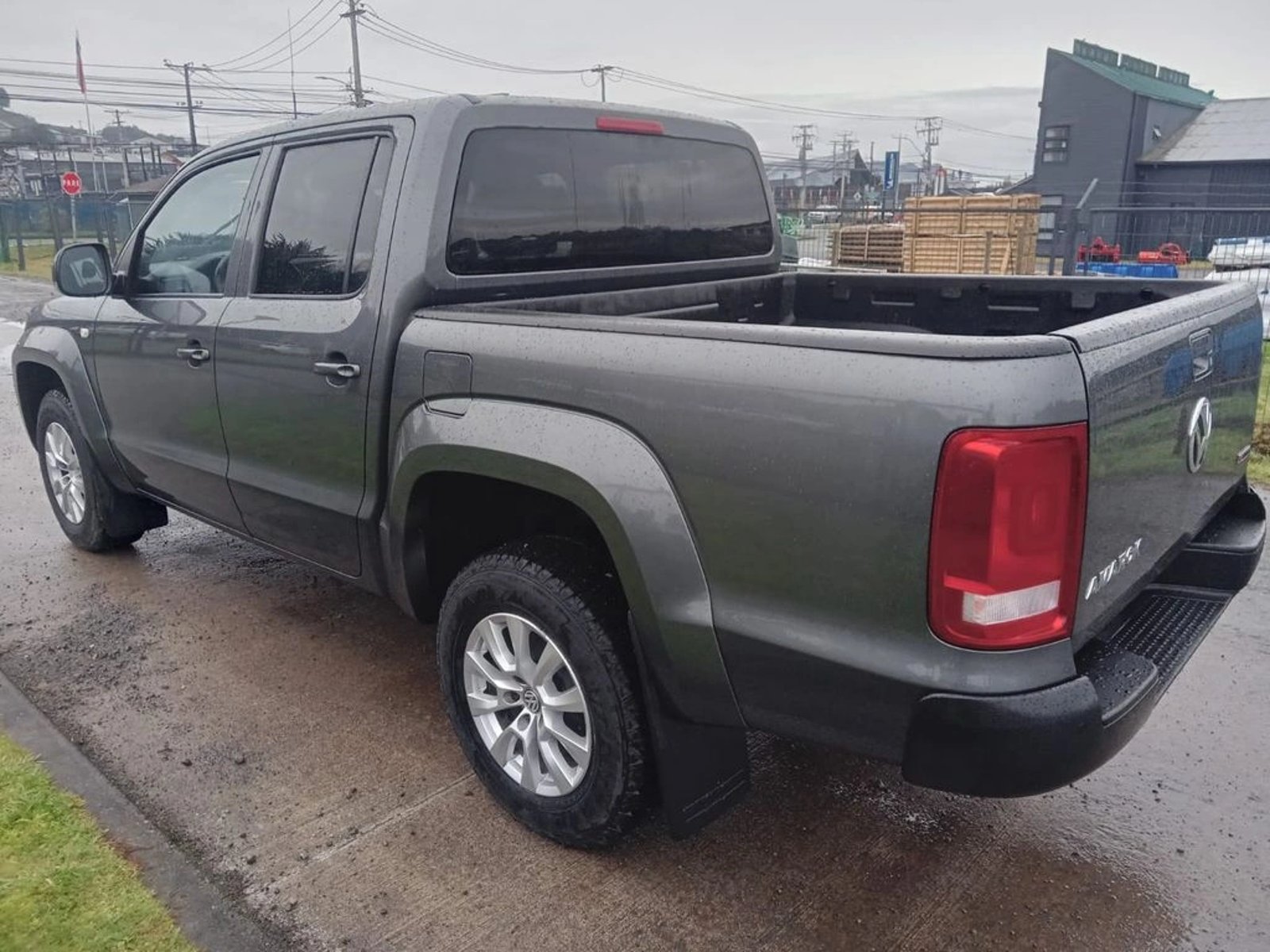 Volkswagen AMAROK AMAROK COMFORTLINE AT 2023 - Foto 2 de 9