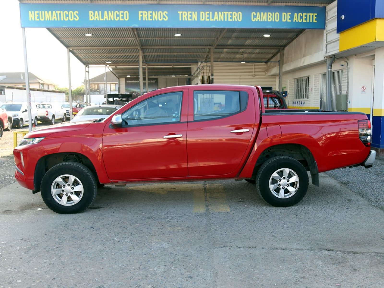 Mitsubishi L200 KATANA CRDI 2022 - Imagen 8 de 20