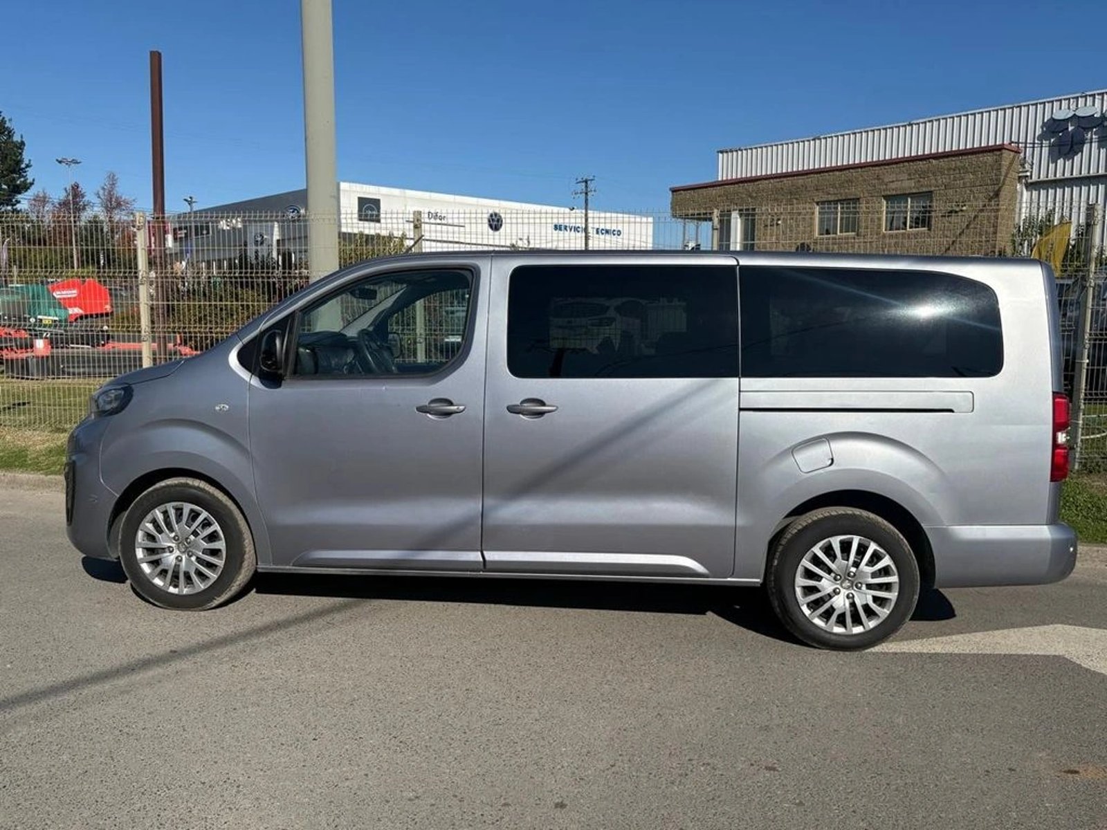 PEUGEOT TRAVELLER L3 HDI 2.0 2022 - Imagen 4 de 12