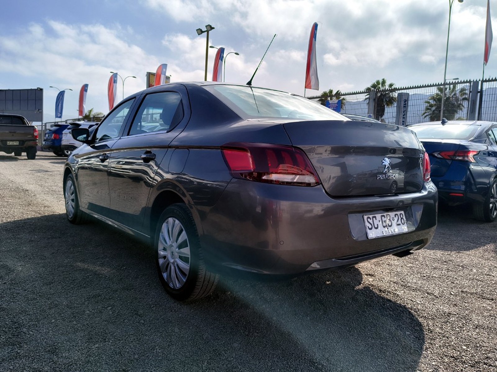 Peugeot 301 1.6 ACTIVE HDI 2022 - Foto 5 de 18