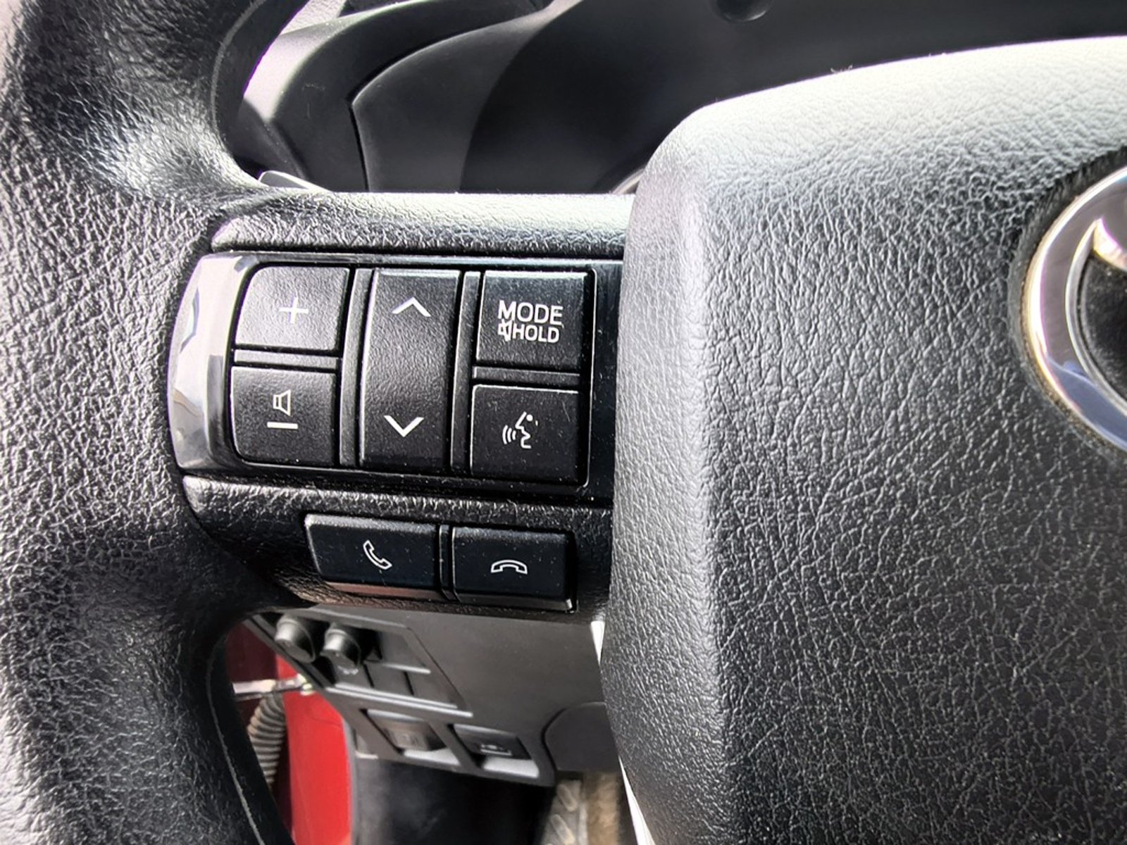 TOYOTA HILUX HILUX TSS 2.4 Diesel 4X2 T/M 2021 - Imagen 14 de 20