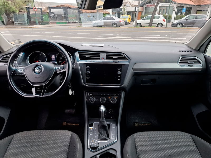 Volkswagen TIGUAN COMFORTLINE 4MOTION AT DIESEL 7 PASAJEROS 2020 - Imagen 8 de 20